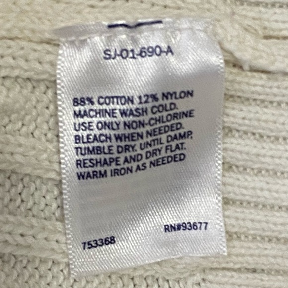 ST. JOHN’S BAY half white woman long sleeves turtleneck sweater. Size M. Used. - Picture 6 of 8